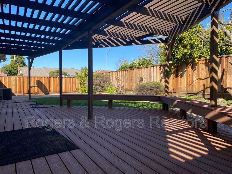 1124 Song Ct in San Jose, CA - Building Photo