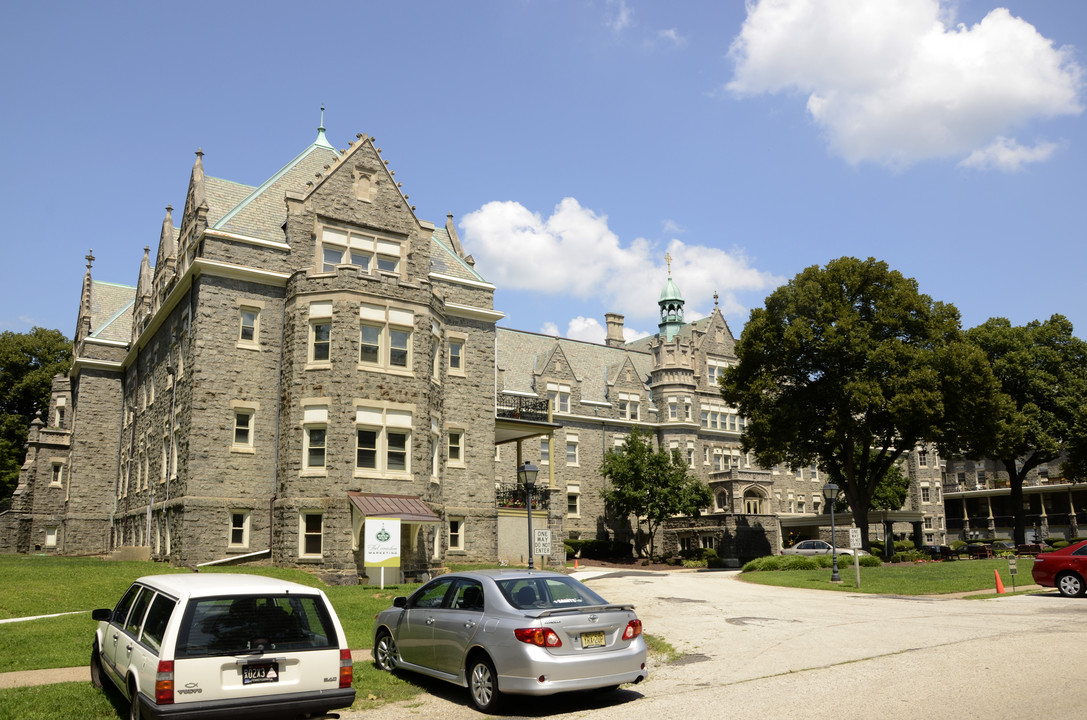 Simpson House in Philadelphia, PA - Building Photo