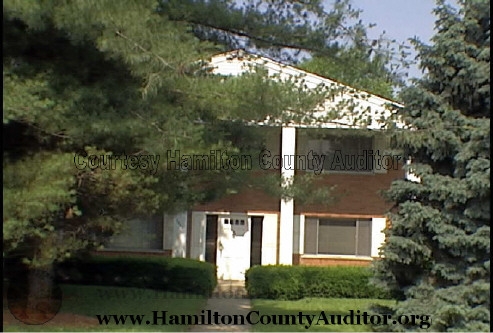7937 Kenwood Rd in Cincinnati, OH - Foto de edificio - Building Photo