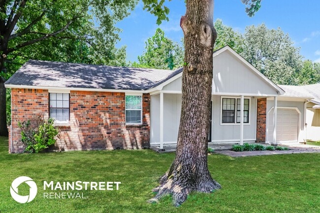 5674 Ballenmoor Dr in Memphis, TN - Building Photo - Building Photo