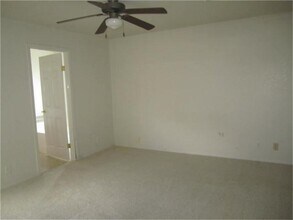 21406 Sweet Grass Ln in Tomball, TX - Building Photo - Building Photo