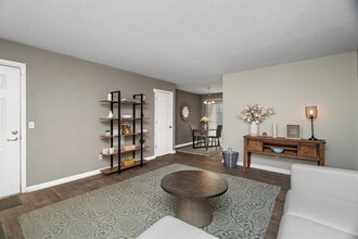 Woodland Hollow in Charlotte, NC - Building Photo - Building Photo