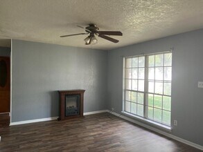 1719 NW 48th St in Lawton, OK - Building Photo - Building Photo