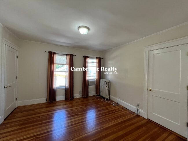 88 Fellsway E, Unit 2 in Malden, MA - Foto de edificio - Building Photo