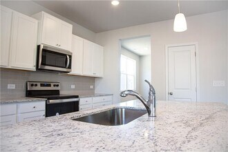 19 Springwood Ln in Dawsonville, GA - Building Photo - Building Photo