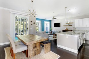 2147 Oyster Reef Ln in Mount Pleasant, SC - Building Photo