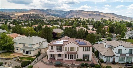 4690 Aberfeldy Rd in Reno, NV - Building Photo - Building Photo