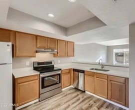 4828 W Orangewood Ave in Glendale, AZ - Foto de edificio - Building Photo