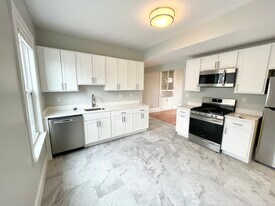 159 Boston St, Unit 2 in Boston, MA - Building Photo
