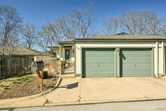 835 Knickerbacker Dr in Ballwin, MO - Building Photo - Building Photo