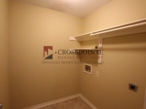 5875 Creekside Cir in Tyler, TX - Building Photo - Building Photo