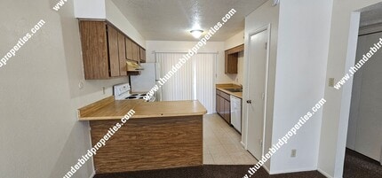1117 Louisiana Blvd SE in Albuquerque, NM - Building Photo - Building Photo