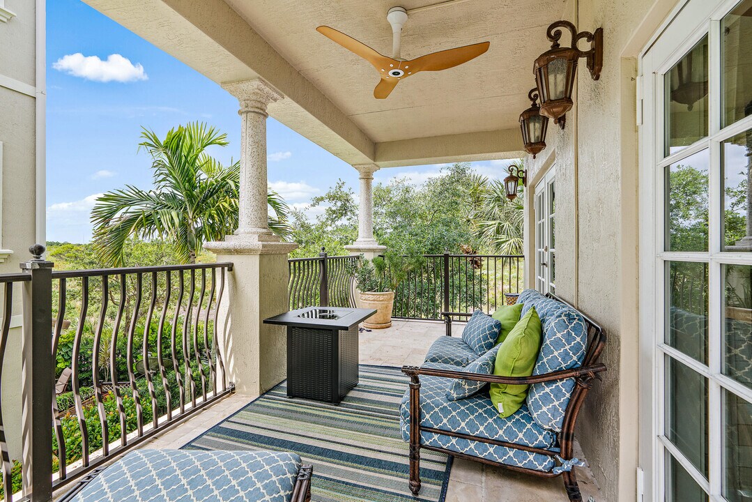 126 Tierra Ln in Jupiter, FL - Building Photo