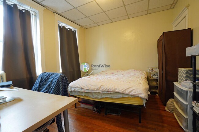 159 Kelton St in Boston, MA - Building Photo - Building Photo
