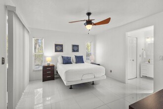 3620 Candia Ave in North Port, FL - Foto de edificio - Building Photo