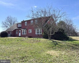 723 Godshall Rd in Telford, PA - Building Photo