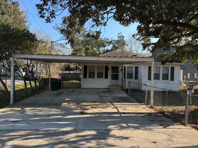 301 Ella St in Lafayette, LA - Building Photo