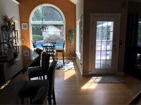 115 Georgian Manor Ct in Alpharetta, GA - Building Photo