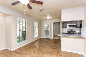 Chappell Hill Apartments in Temple, TX - Building Photo - Interior Photo