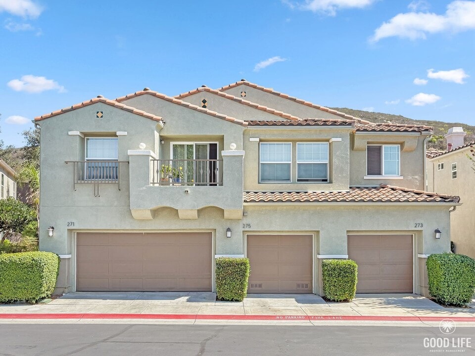 275 Trilogy St in San Marcos, CA - Building Photo