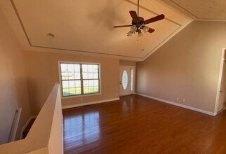 105 Amy Ct in Radcliff, KY - Building Photo - Building Photo