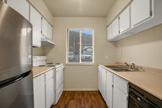 Beaver Creek Apartments in Monaca, PA - Building Photo - Building Photo