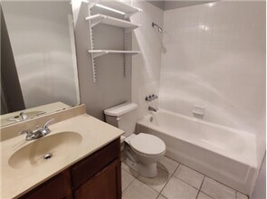 8705 Schick Rd in Austin, TX - Building Photo - Building Photo
