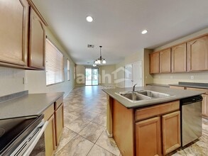 7814 S 74th Ave in Phoenix, AZ - Building Photo - Building Photo