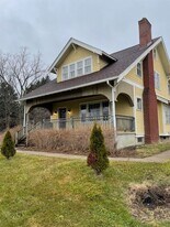 2852 W Waters Rd in Ann Arbor, MI - Building Photo
