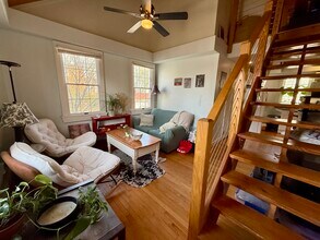 405 Benefit St, Unit 2 in Providence, RI - Building Photo - Building Photo