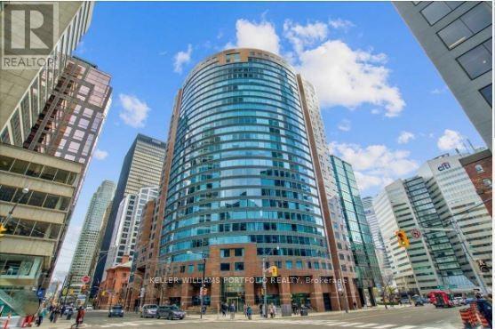 33-2433 University Ave in Toronto, ON - Building Photo - Building Photo