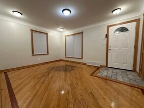19005 Victor St in Roseville, MI - Building Photo - Building Photo