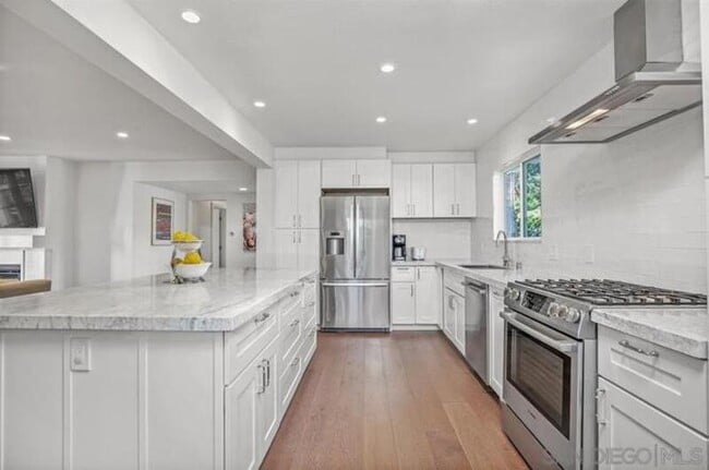 2691 Palomino Cir in San Diego, CA - Building Photo - Building Photo