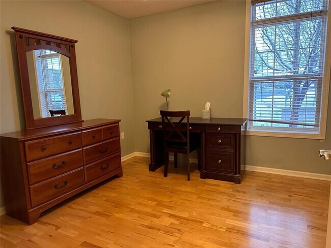 605 Snelling Ave S-Unit -106 in St. Paul, MN - Building Photo - Building Photo
