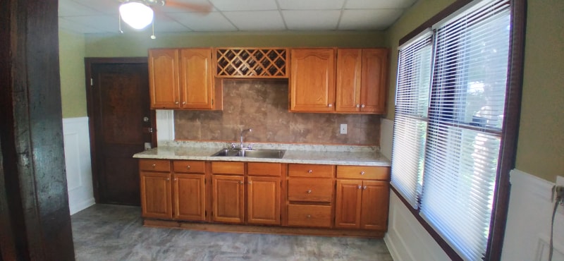 7130 Clement Ave in Cleveland, OH - Building Photo