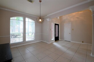 18719 Racquet Sports Way in Humble, TX - Foto de edificio - Building Photo