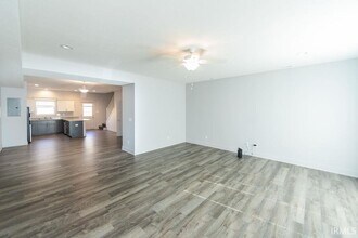 1222 W Rangeview Cir in Bloomington, IN - Building Photo - Building Photo