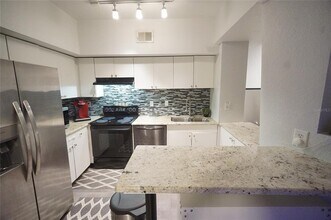 2411 W Horatio St in Tampa, FL - Building Photo - Building Photo