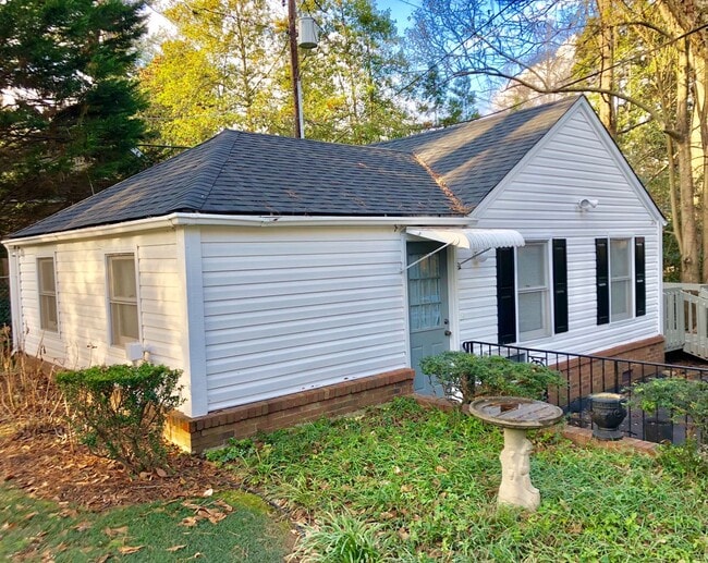 1146 Oakdale Rd NE in Atlanta, GA - Building Photo - Building Photo