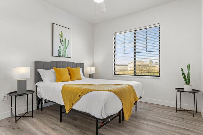 9450 W Cabela Dr in Glendale, AZ - Building Photo - Building Photo