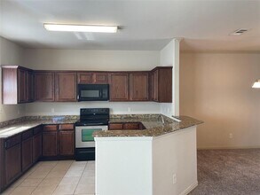 2311 Calendar Ct in Grand Prairie, TX - Building Photo - Building Photo