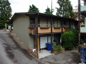 Bauer Crest Apartments in Bellevue, WA - Building Photo - Building Photo