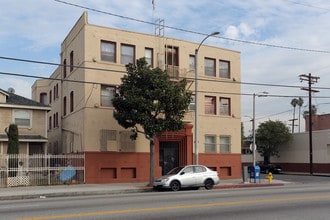 Catalina Court in Los Angeles, CA - Building Photo - Building Photo