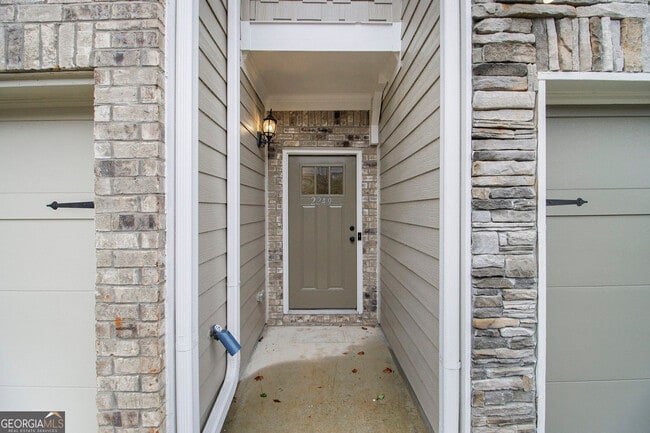 2249 Mulsanne Dr in Lithonia, GA - Building Photo - Building Photo