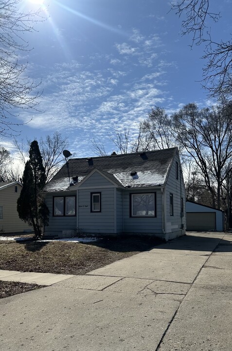 1508 Midway Dr in Rockford, IL - Building Photo
