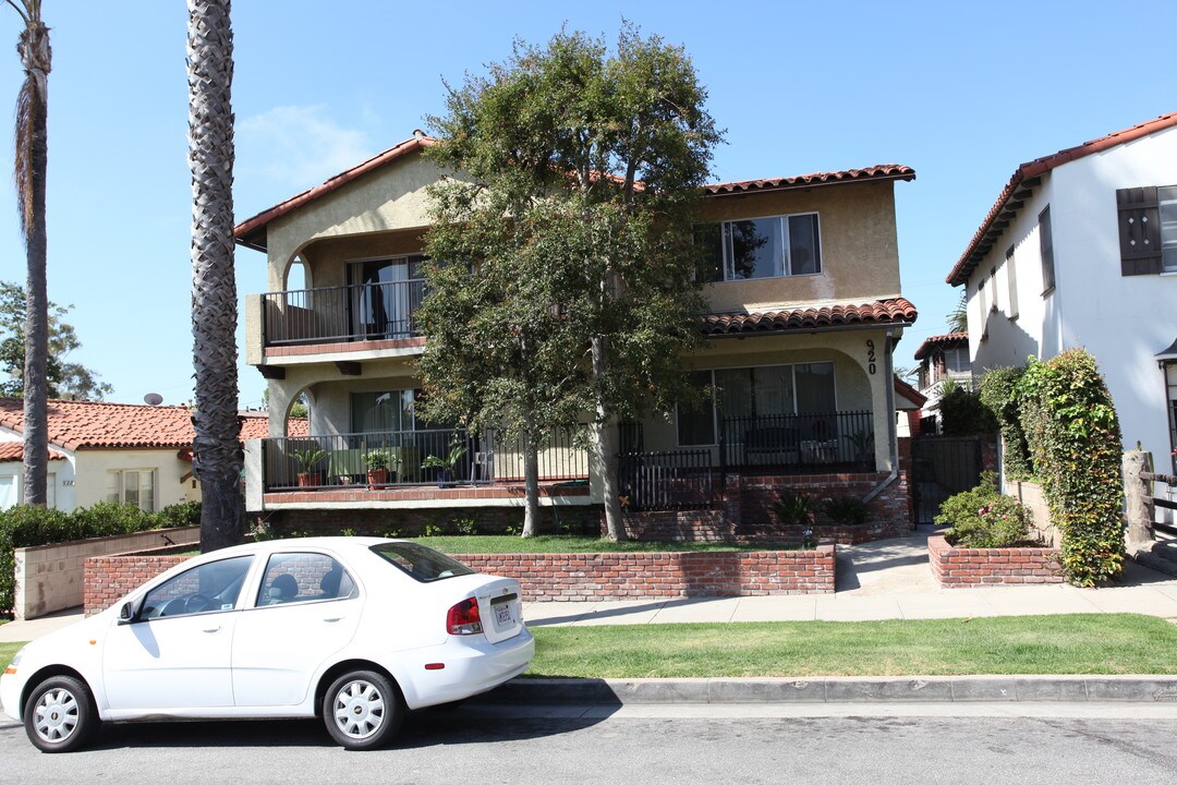 920 18th St in Santa Monica, CA - Building Photo