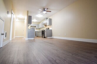 15034 SE Caruthers St in Portland, OR - Building Photo - Building Photo