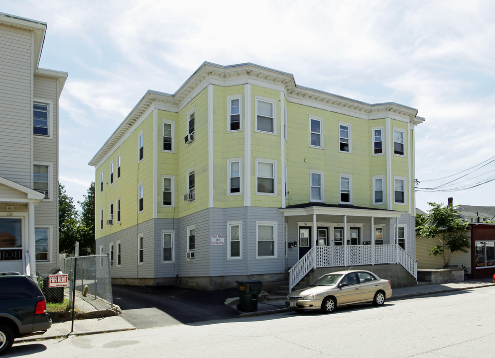 727 Somerville St in Manchester, NH - Building Photo