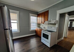 1318 Poplar St in Schenectady, NY - Building Photo - Building Photo