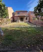 14352 S Camino Vallado in Sahuarita, AZ - Building Photo